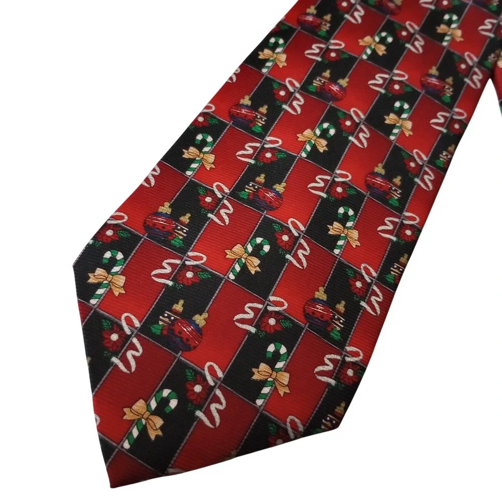 Seasonal Style BY MMG Mens Christmas Silk Tie Red Black Candy Cane Ornament